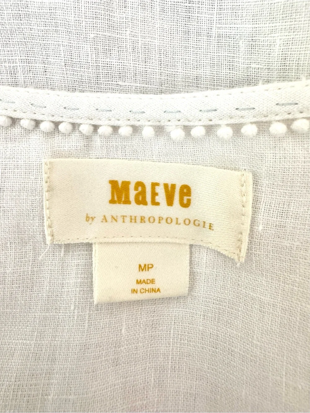 Maeve by Anthropologie White Linen Peasant Blouse Split V-Neck Boho Top, Size MP